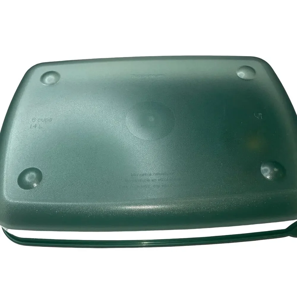 Tupperware Rock N Serve 6 Cup Microwave Container Green Yellow Vent 3381B
